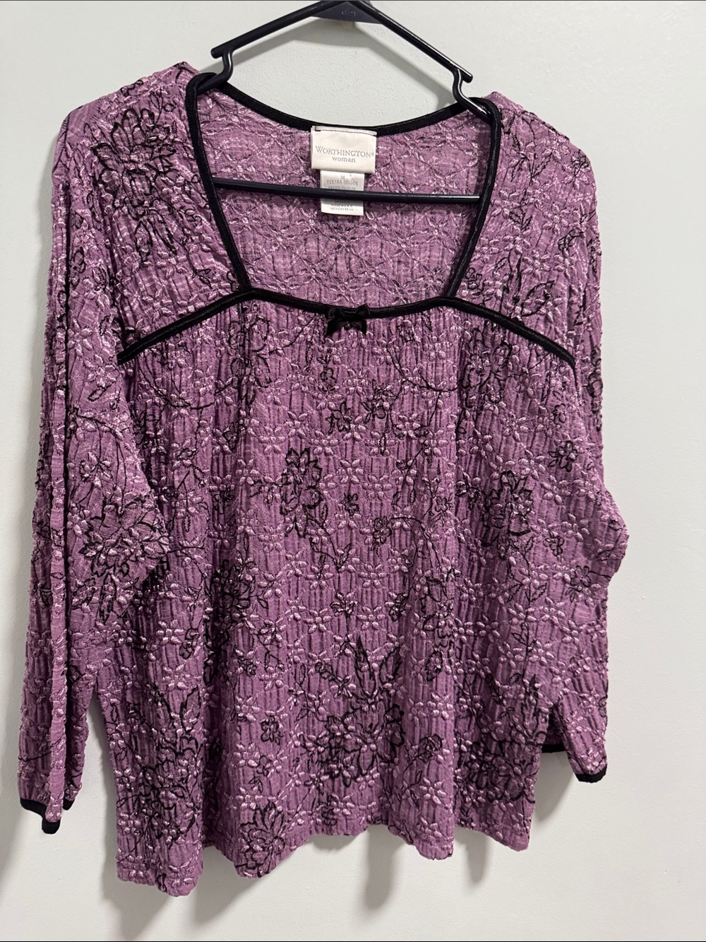 Worthington Lavender Floral Textured Long Sleeve Top with Black Trim